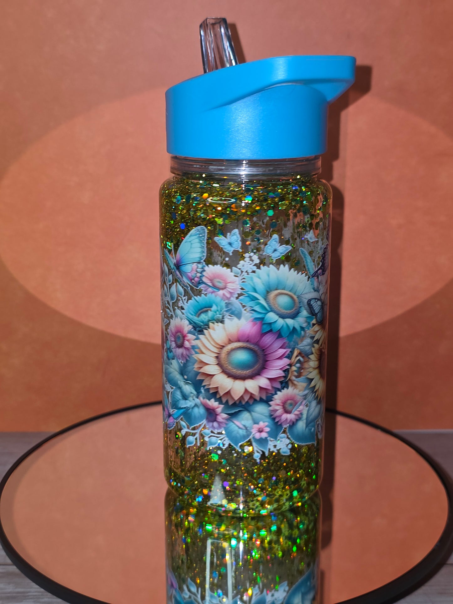 10 oz Plastic Snow Globe Tumbler for children