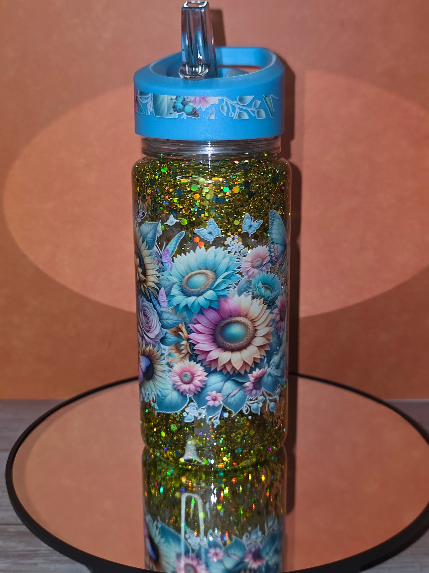 10 oz Plastic Snow Globe Tumbler for children