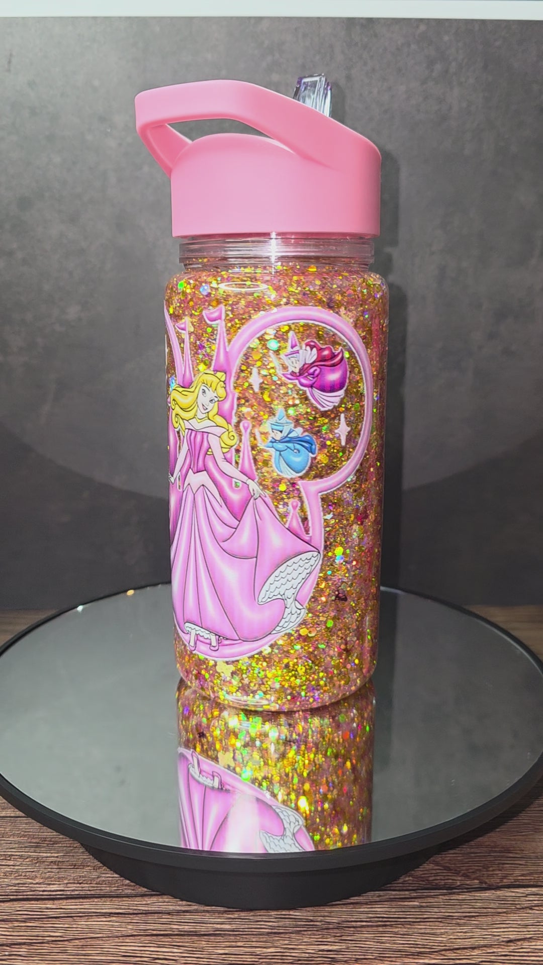 10 oz Plastic Snow Globe Tumbler for children