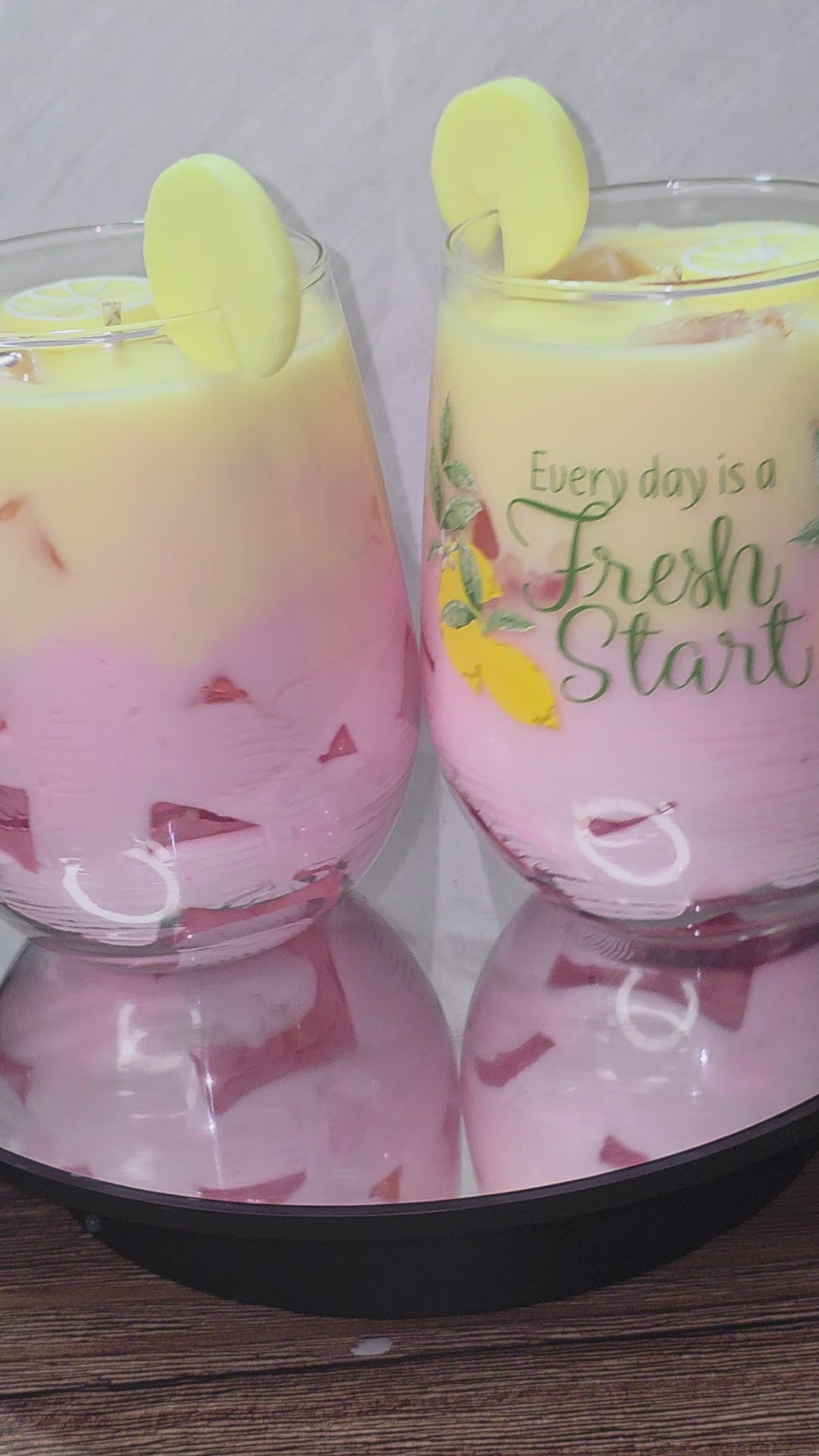 The Mega Pink Lemonade Candle 🍋💗