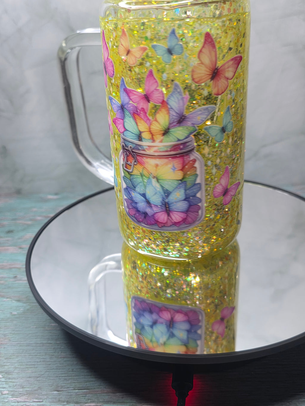 16oz Glass Snow Globe Tumblers with handle