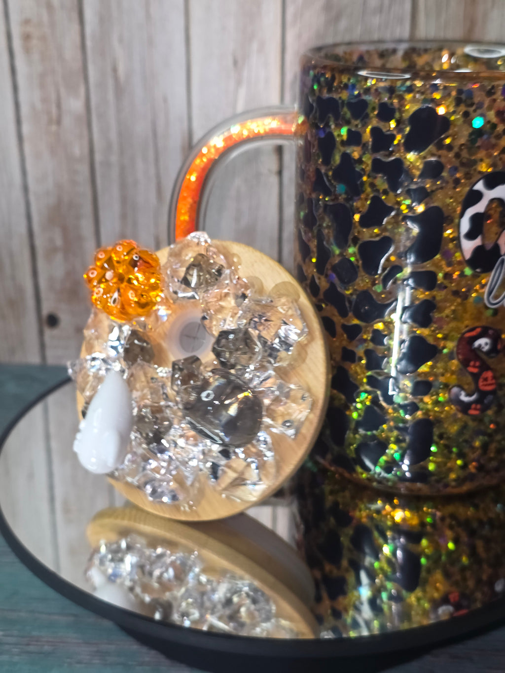 16oz Glass Snow Globe Tumbler with Glitter in handle