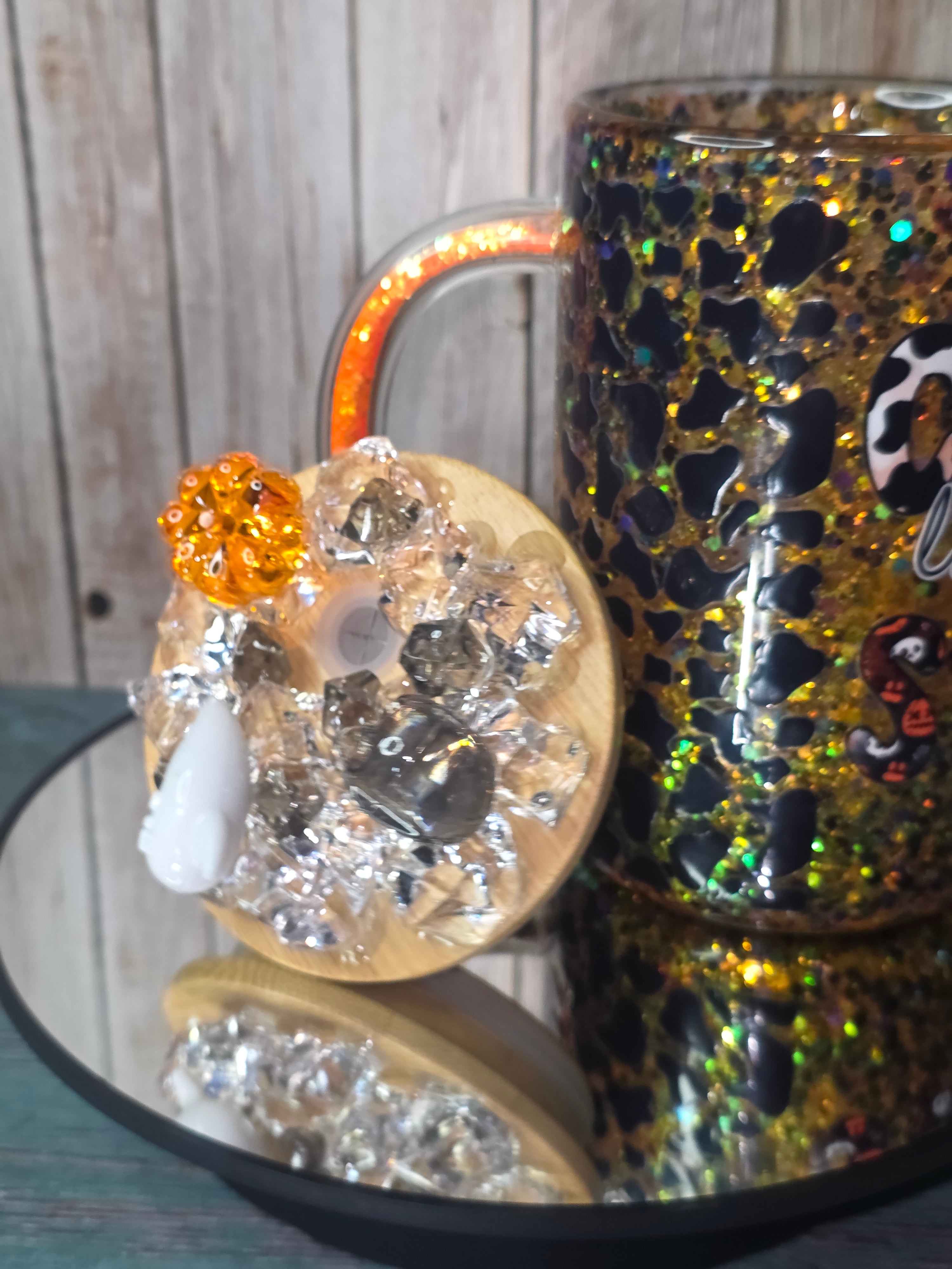 16oz Glass Snow Globe Tumbler with Glitter in handle